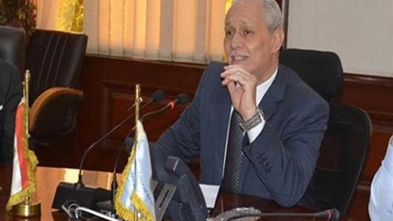 محافظ الأقصر يبحث