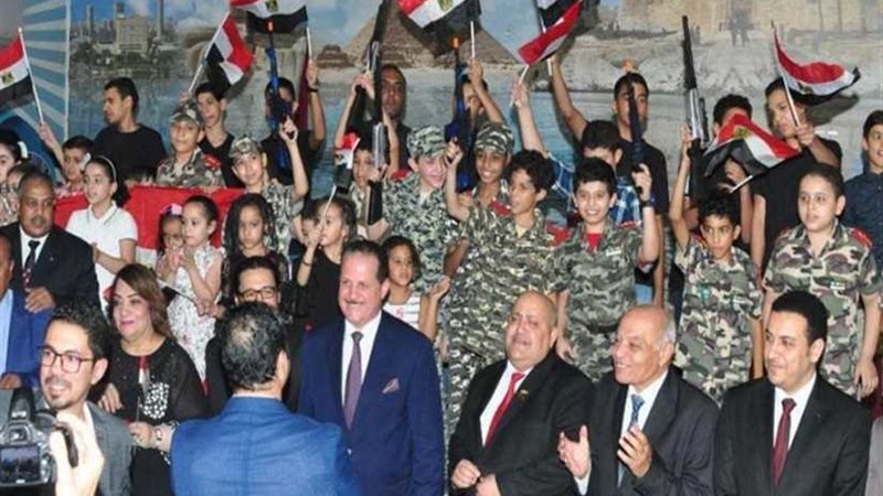 أطفال مصر يحتفلون