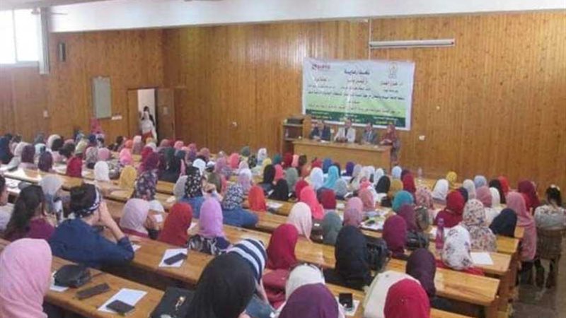 محافظ أسيوط يشيد