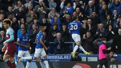 إيفرتون يفوز على وست هام بثنائية نظيفة في الدوري الإنجليزي