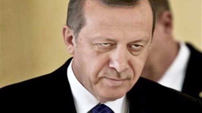 الطاغية أردوغان يهدد الأكراد شرق سوريا بـ