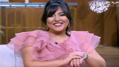 مي كساب: رفضت ارتداء ملابس الإغراء في 