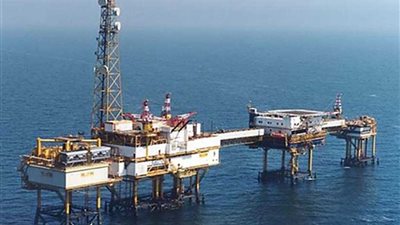 وسائل إعلام كويتية: مفاوضات لاستئناف الإنتاج النفطي بـ 