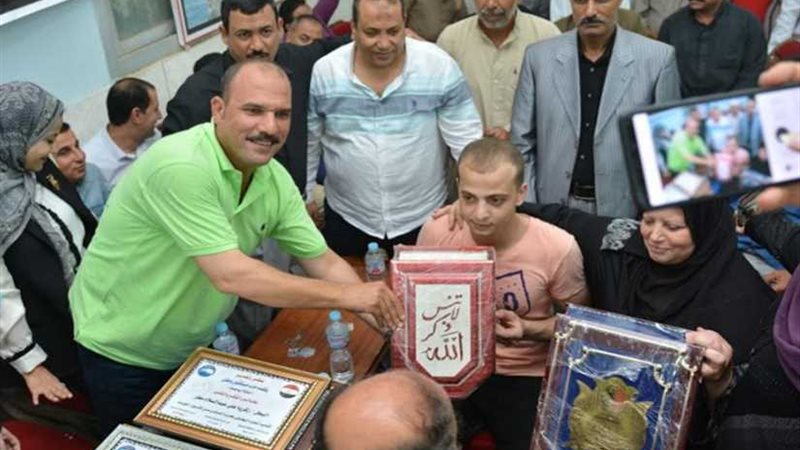 بعد تكريم الرئيس