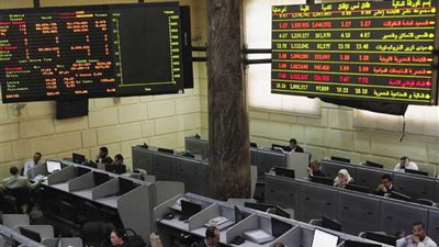 البورصة تخسر 3ر2 مليار جنيه.. وتراجع جماعي بمؤشراتها