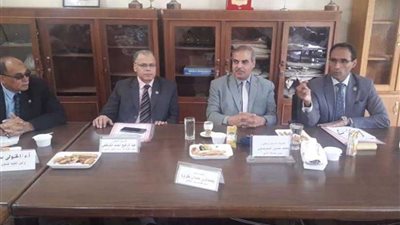 رئيس جامعة الأزهر يشارك في اجتماع مجلس كلية الزراعة
