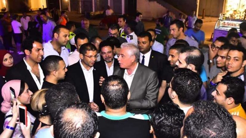 بالصور.. محافظ جنوب