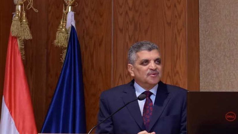 ربيع يشيد ببطولة