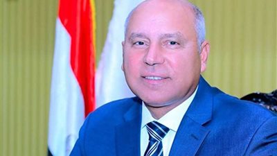 وزير النقل: حارة ثالثة لتطوير طريق جمصة بطول 50 كم