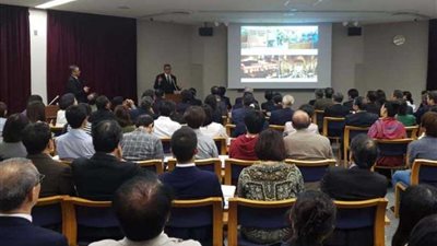 محاضرة وزير الآثار عن الاكتشافات والمشروعات الأثرية الحديثة بجامعة واسيدا باليابان