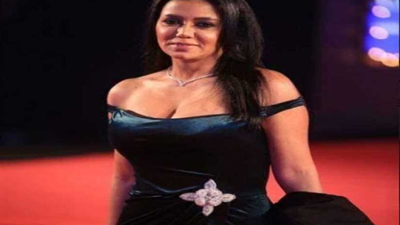 رانيا يوسف تثير الجدل