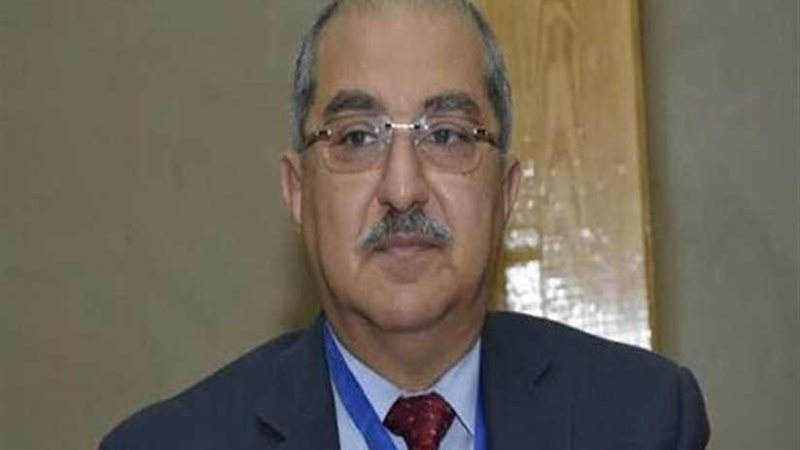 شهر مكافأة للعاملين