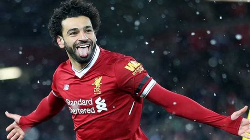 محمد صلاح يعود ويقود