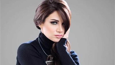 ديانا حداد مشتاقة بأشعار مانع العتيبة