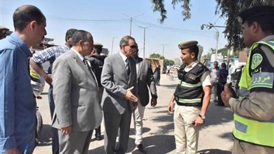 محافظ أسيوط يتفقد الأعمال لإنشائية لكوبري ونفق مشاة يربط مجمعي مواقف نزلة عبد اللاه والمعلمين