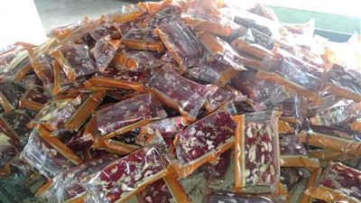 قبل الاحتفال بالمولد النبوي مباحث القاهرة تضبط مصنعي حلوي مجهولة المصدر