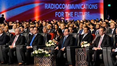 صفحة المتحدث الرئاسي تنشر صوراً لافتتاح الرئيس المؤتمر العالمي للاتصالات