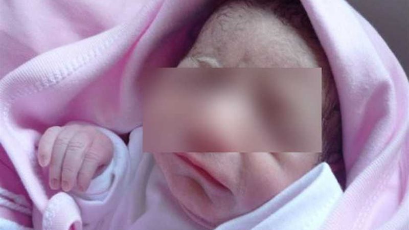 تعيش مع الزوج في