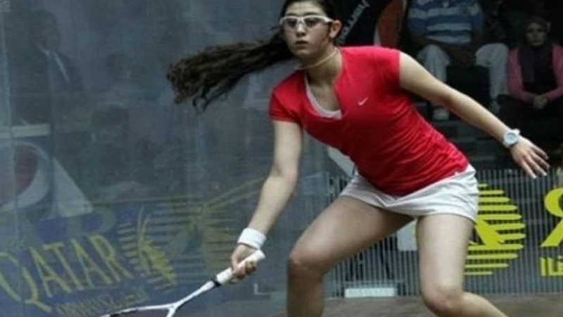 نور الشربيني.. فراشة