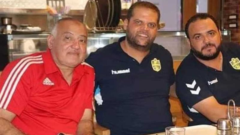 بعد توقيع العقد..