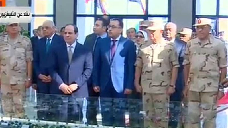 الرئيس السيسي يتفقد
