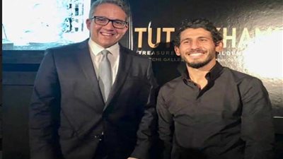 عاجل.. أحمد حجازي يحضر افتتاح معرض 