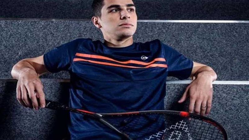 بطل الاسكواش ينعى