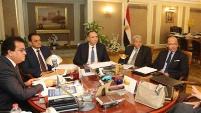 وزير التعليم العالي يبحث التعاون مع جامعة أريزونا الأمريكية