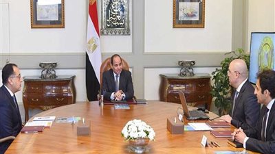 الرئيس السيسي يطلع في اجتماع وزاري على الموقف التنفيذي للعاصمة الادارية الجديدة