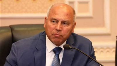 عاجل.. وزير النقل يقبل استقالة رئيس هيئة الطرق والكباري