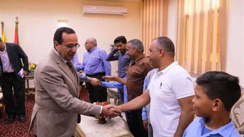 بالصور.. محافظ شمال