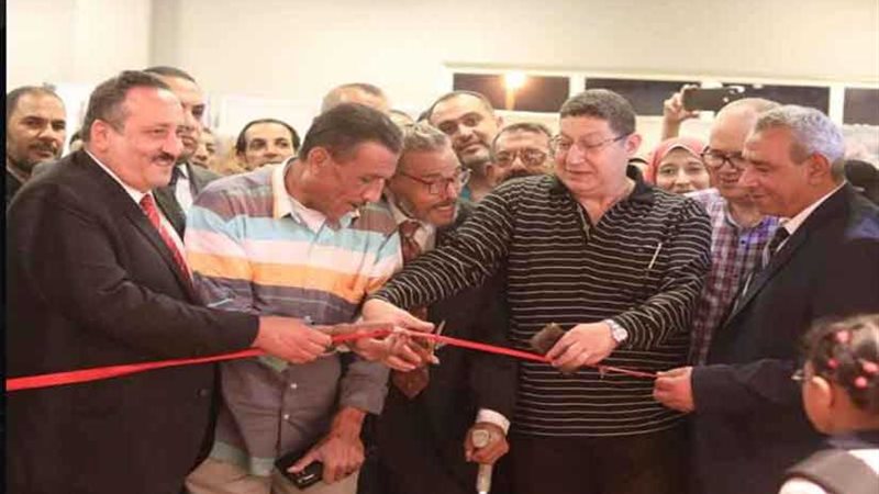 126 فنانًا وفنانة