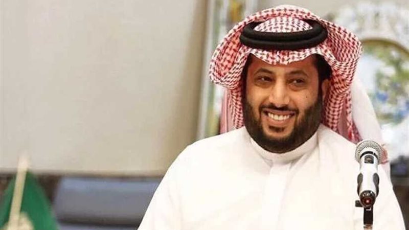 تركي آل الشيخ ساخرًا: