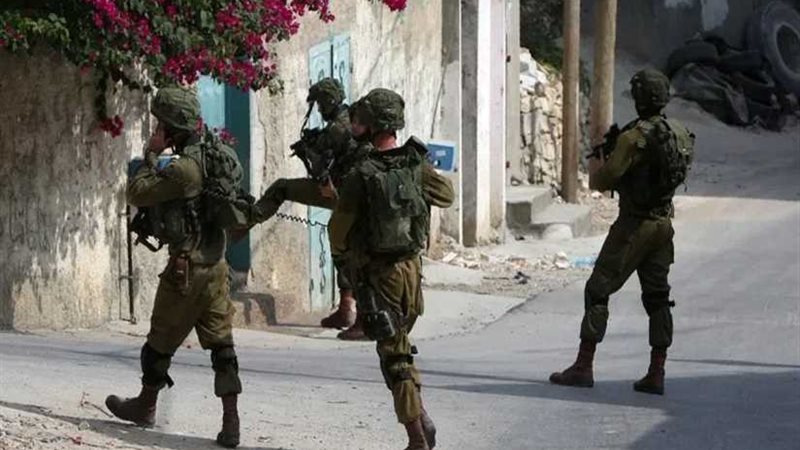 إصابة شاب فلسطيني