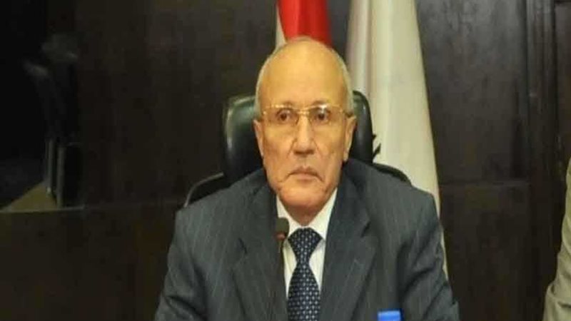 العصار يشهد توقيع