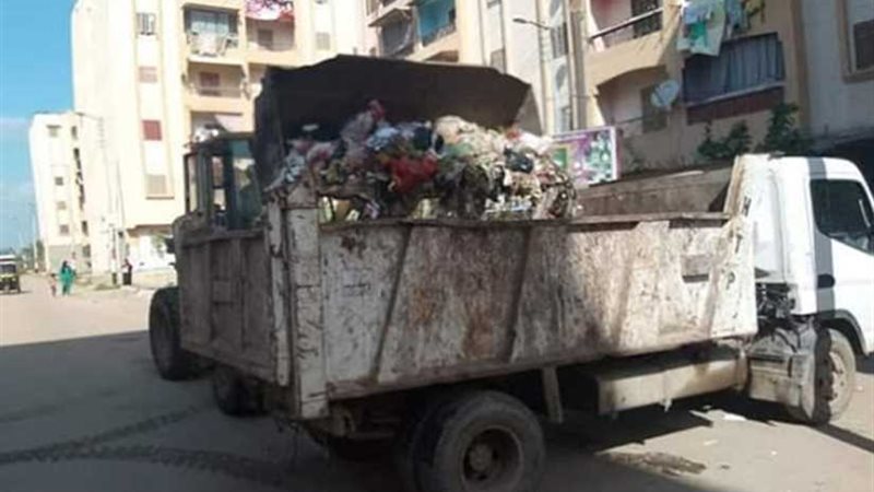 رفع 140 طن قمامة