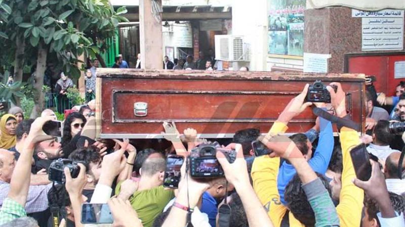 شاهد.. نجوم الفن