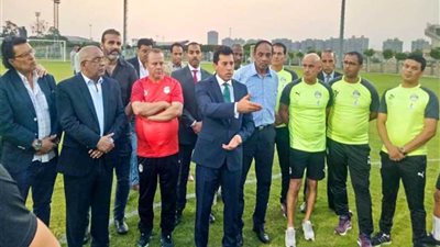 وزير الرياضة يؤازر المنتخب الأولمبي قبل انطلاق أمم إفريقيا