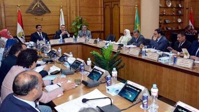 نصف مليون جنيه لدعم الأنشطة الطلابية بجامعة بنها