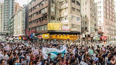 احتجاجات في هونج كونج على وفاة متظاهر في 