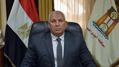 محافظ الوادي الجديد يتفقد أعمال إنشاء المعرض الدائم