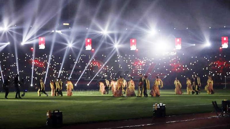 الكاف يشيد بحفل افتتاح