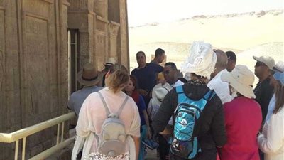 وفد أرجنتيني يزور منطقتي آثار تل العمارنة وتونا الجبل بالمنيا