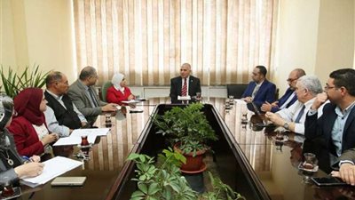 التحديث المستمر لدراسات الإمكانات والسحب الآمن للخزانات الجوفية بمصر