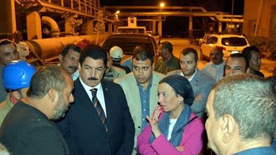 وزيرة البيئة بمصنع أبو زعبل للأسمدة بعد شكوى إصابة المواطنين بضيق تنفس