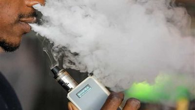 تحديد العنصر القاتل في السجائر الالكترونية