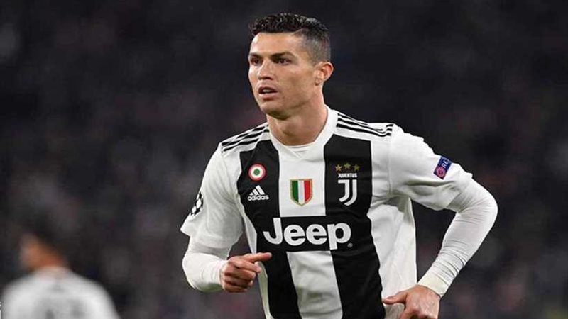 صحف إيطاليا تركز