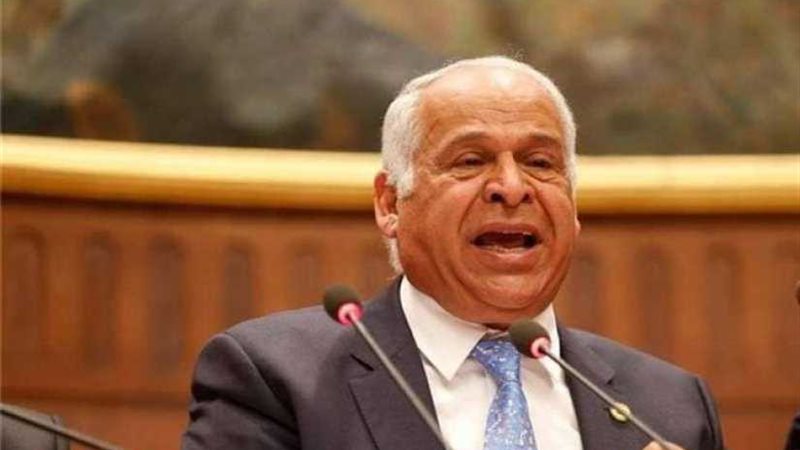 عامر : لن نترك مصانع