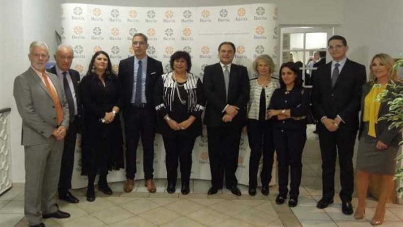 بالصور.. مهرجان الحرف