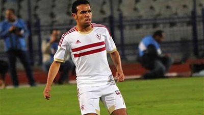 العروض تنهال على حازم إمام